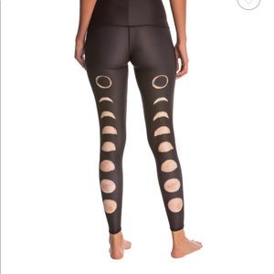 Teeki “moon dance” leggings